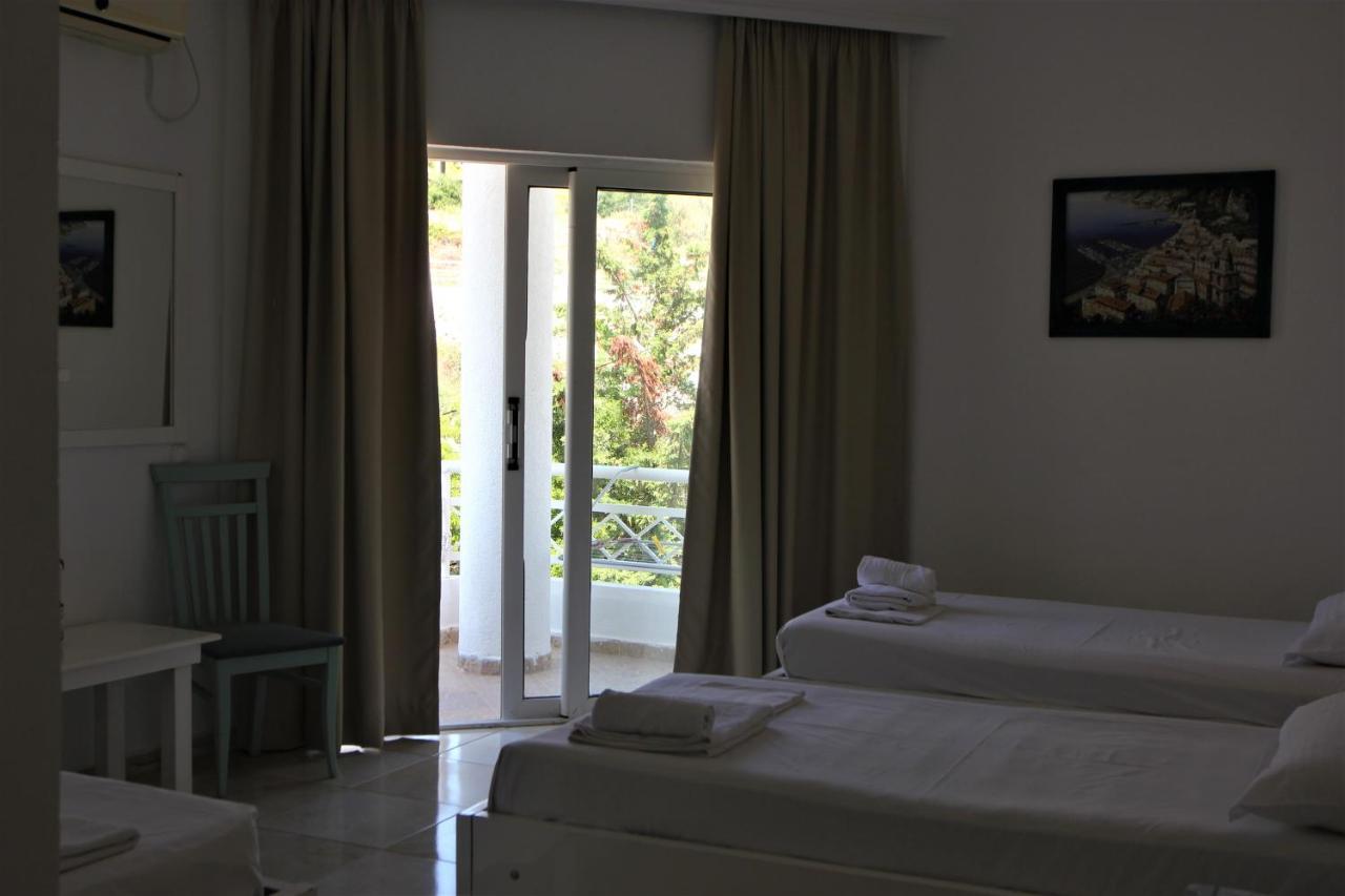 Saranda Hotel Hotel 3*